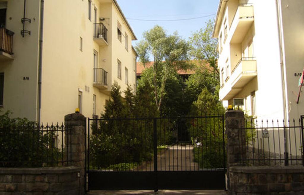 Home Away Apartment Budapest Rum bild